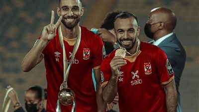 الأهلي يستقر على تجديد عقد نجم وسط فريقه بموافقة كولر