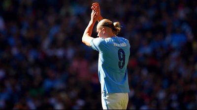 مانشستر سيتي يسحق بيرنلي بثلاثية في الدوري الأنجلزي