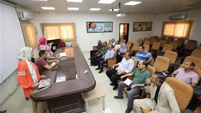 تبادل الخبرات التكنولوجية بين شركتي مياه أسيوط وقنا