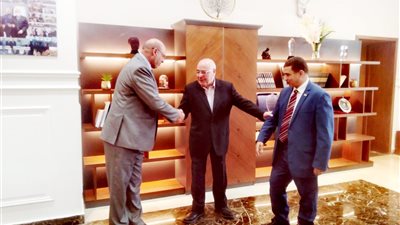 لقاء بين جامعتي بدر وأسيوط التكنولوجية لبحث سبل التعاون المشترك