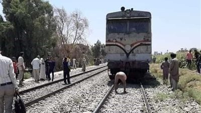 مصرع شخص أسفل عجلات القطار ببني سويف