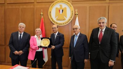 عاشور وفؤاد وحجازى يشهدون توزيع جوائز مسابقة أفضل جامعة صديقة للبيئة