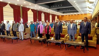 ممدوح غراب ووكيل وزارة الصحة يحتفلان باليوم العالمي للتمريض بالشرقية