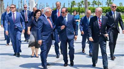 السيسي يستقبل وفد من الحزبين الديمقراطي والجمهوري بالكونجرس الأمريكي