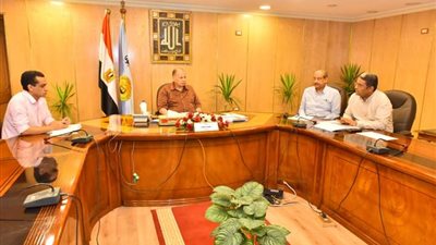سعد يتابع الموقف التنفيذى لمشروع بناء القدرات بأسيوط 