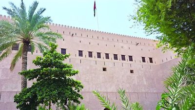١٦ الف زائر من جنسيات متعددة زاروا القلاع والحصون العُمانية في النصف الأول 2023