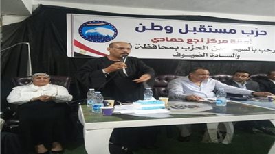 مستقبل وطن بقنا يطلق اسطول المنافذ المتنقلة لبيع السلع الغذائية بأسعار مخفضة 