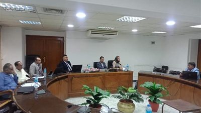 سعد يعلن بدء فعاليات لجنة تقييم المشروعات بالمبادرة الوطنية للمشروعات الخضراء الذكية بمحافظة أسيوط 