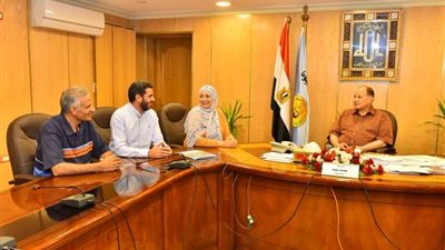 محافظ أسيوط يعقد لقاءًا تنسيقيًا مع وفد الوكالة الأمريكية للتنمية لتنفيذ مشروع الغذاء للمستقبل