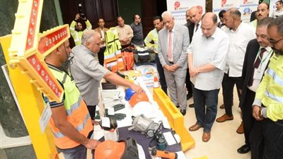 سعد يشهد انطلاق فعاليات أسبوع السلامة والصحة المهنية الاول بشركة أسمنت أسيوط 