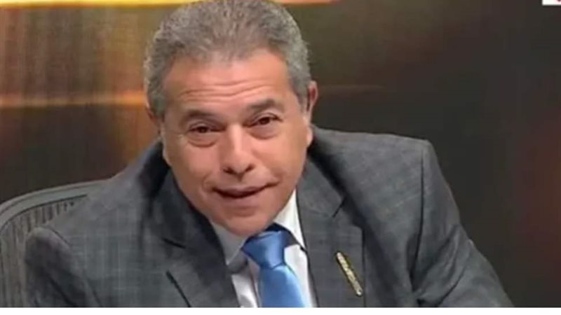 الإعلامي توفيق عكاشة