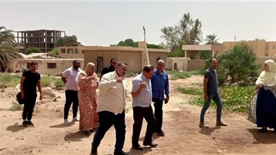 رئيس مياه أسيوط يقوم بجولة تفقدية بقطاع الوادي الجديد