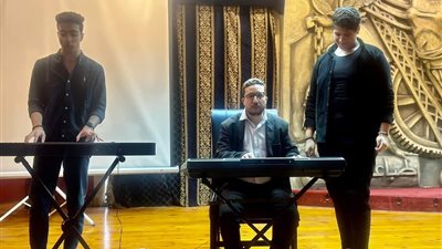 النجم سيف العسيري يشارك في احتفال نقابة الصحفيين برواد المهنة