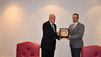 فودة يلتقي وفد الدارسين بأكاديمية ناصر العسكرية للدراسات العليا  والاستراتيجية 