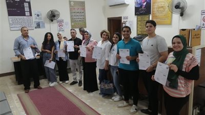أمانة الثقافة والفنون والرياضة بمستقبل وطن أسيوط يحررون توكيلات  لتأييد ترشيح الرئيس السيسي
