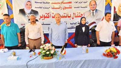 سعد يشهد توزيع الحقائب والأدوات المدرسية على الطلاب والأيتام بأسيوط 