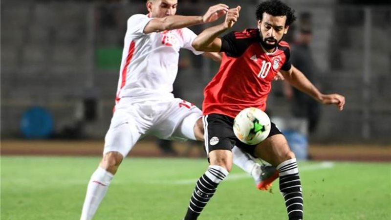 صلاح يقود التشكيل