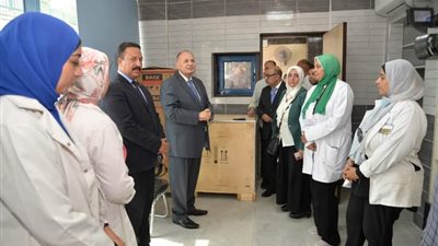 سعد يفتتح مركز صحي حضري الحمراء النموذجي بحى شرق أسيوط 