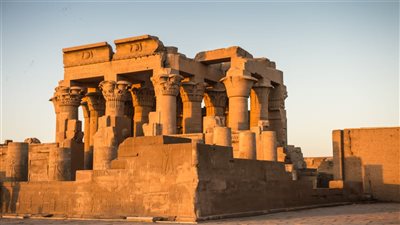 ساندي: حسنين الآثار المصرية في أسوان صوت الشتاء ودفىء المكان 