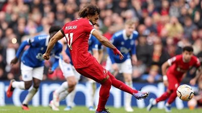 محمد صلاح يُزين تشكيل ليفربول لمواجهة نوتنجهام بالبريميرليج