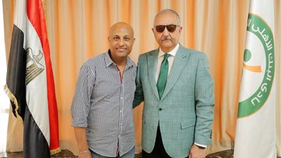 رسمياَ: نادي البنك الأهلي يعلن تعاقده مع طارق مصطفي.. خلفًا لبابافاسيليو