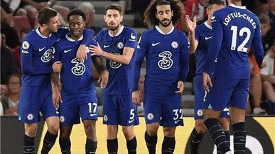سترلينج يقود التشكيل المتوقع لفريق تشيلسي أمام توتنهام الليلة