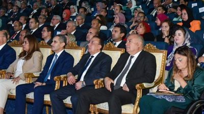 محافظ الإسكندرية يشارك في فعاليات المؤتمر الوطني الثاني للمبادرة الوطنية للمشروعات الخضراء الذكية