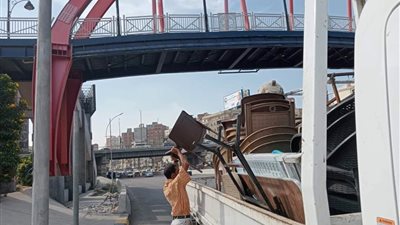 التحفظ على 230 حالة أشغال متنوعة نتيجة لحملة مكبرة بحي وسط الإسكندرية