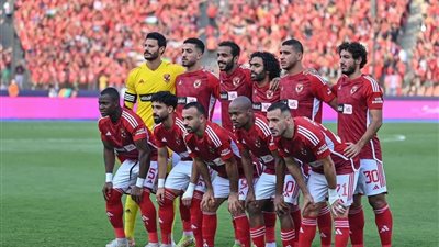 معلول وأكرم توفيق أساسيان في تشكيل الأهلي لمواجهة سموحة بـ دوري نايل