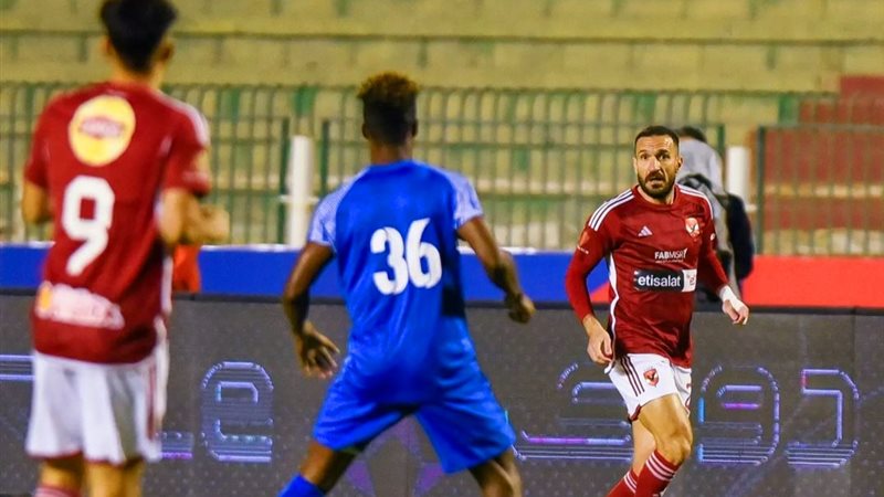 الأهلي يتعادل مع