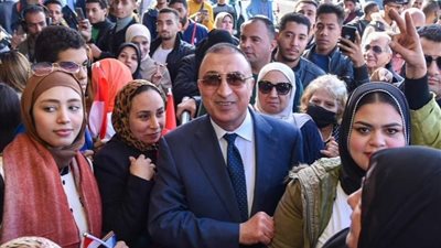 محافظ الإسكندرية: في جولة تفقدية لمتابعة سير العملية الانتخابية (صور)