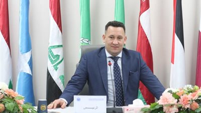 خبير اقتصادي يكشف أهمية إتجاه مصر لإصدار سندات بالروبية الهندية وعوائدها الاقتصادية
