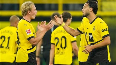 أديمي يقود هجوم بروسيا دورتموند أمام باريس سان جيرمان بدوري الأبطال 