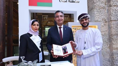 سلطنة عمان تشارك في المعرض العربي للطوابع بمبني البريد المصري التاريخي بالقاهرة 