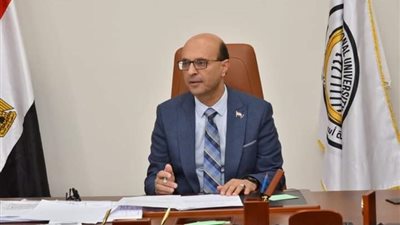 المنشاوى : 16 برنامجا دراسيا بجامعة أسيوط الأهلية فى7 كليات نظرية وعملية