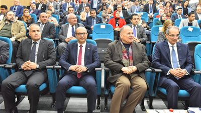 طلعت وسعد يزوران المنطقة التكنولوجية بأسيوط الجديدة 