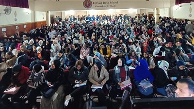 «70 ألف طالبًا» إقبال مكثف من الطلاب بمجموعات الدعم بالإسكندرية (صور)