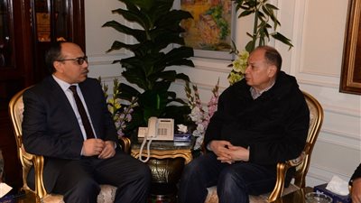 محافظ أسيوط يلتقى رئيس مجلس ادارة شركة بتروجاس لبحث سبل التعاون المشترك 