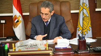 رحمي يناقش خطة العمل مع رؤساء لجان المشروع القومي لتنمية الأسرة المصرية 