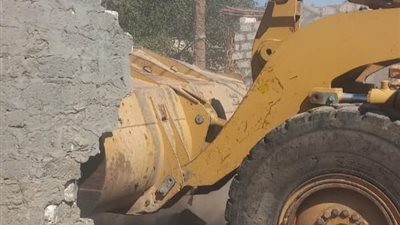 إزالة 414 حالة تعدى واسترداد 29035 متر مربع و328 فدان منذ بدء المرحلة الأولى من الموجة الـ 22 بأسيوط 