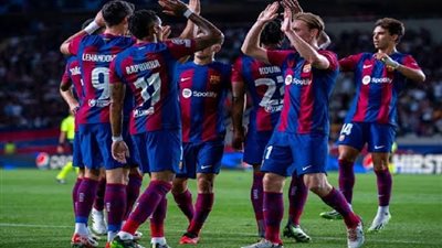 برشلونة يتعادل مع نابولي في ذهاب الدور ثمن النهائي من بطولة دوري أبطال أوروبا 