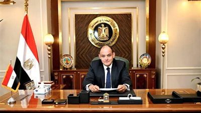 وزير التجارة والصناعة يتوجه للعاصمة الإماراتية أبو ظبي