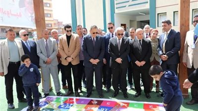 وزير التربية و محافظ الشرقية يفتتحان المدرسة الرسمية الدولية بفاقوس ويتفقدان مدرسة فاقوس الرسمية للغات 