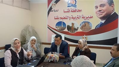مشروع  اكتشاف الابطال يستهل فعاليته بتعليم قنا