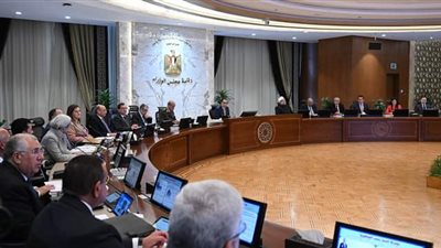 خلال اجتماع الحكومة اليوم: رئيس الوزراء يُهنئ الرئيس السيسي والحكومة والشعب المصري العظيم بمُناسبة حلول عيد الفطر المُبارك