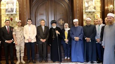 محافظ الشرقية يُهنئ أسقف الزقازيق ومنيا القمح وراعي الكنيسة الكاثوليكية بالزقازيق  بعيد القيامة المجيد