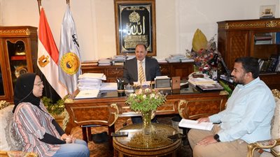 محافظ أسيوط يستعرض الموقف التنفيذي لمشروعات مدينة ناصر وجذب استثمارات جديدة