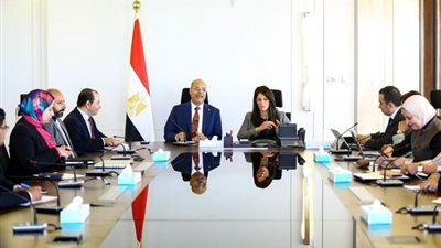 وزيرة التخطيط والتنمية الاقتصادية والتعاون الدولى تلتقي وزير العمل لبحث الملفات المشتركة 