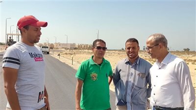 استكمال رصف الطبفة الأخيرة بطريق القري السياحية الداخلي برأس سدر