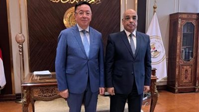 سفير كازاخستان بمصر يلتقى مع وزير العدل  لبحث  التعاون المصرى الكازاخى في مجال العدالة